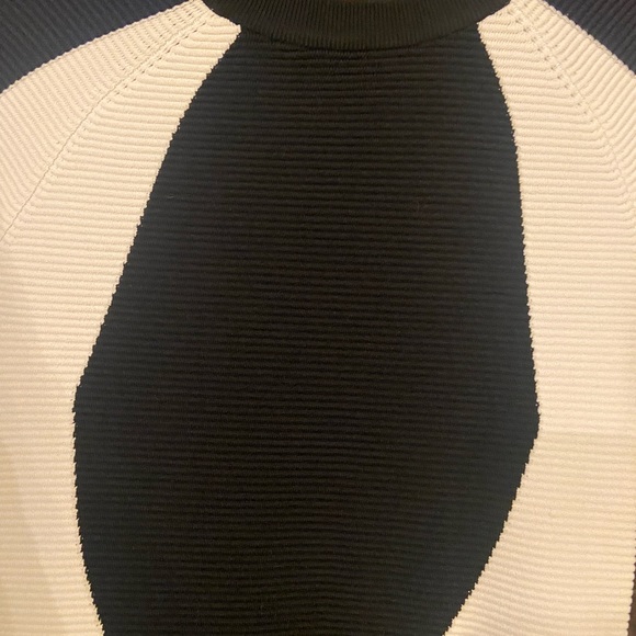 KENDALL + KYLIE Colour-block Pattern Mini Dress - Picture 7 of 8